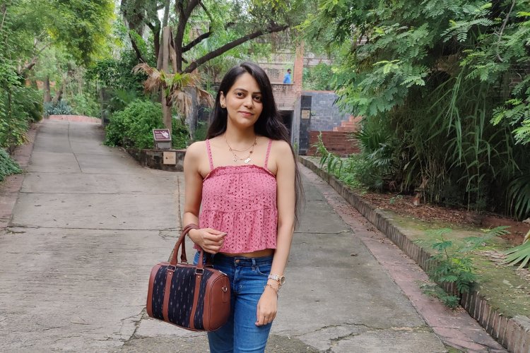 'મારી પ્રથમ કમાણી 6600 રૂપિયા હતી, આજે હું એક ઘર ખરીદી રહી છું' અમદાવાદ સ્થિત સર્જક વંદના ગોસ્વામી કહે છે